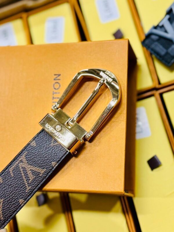 CORREA LOUIS VUITTON