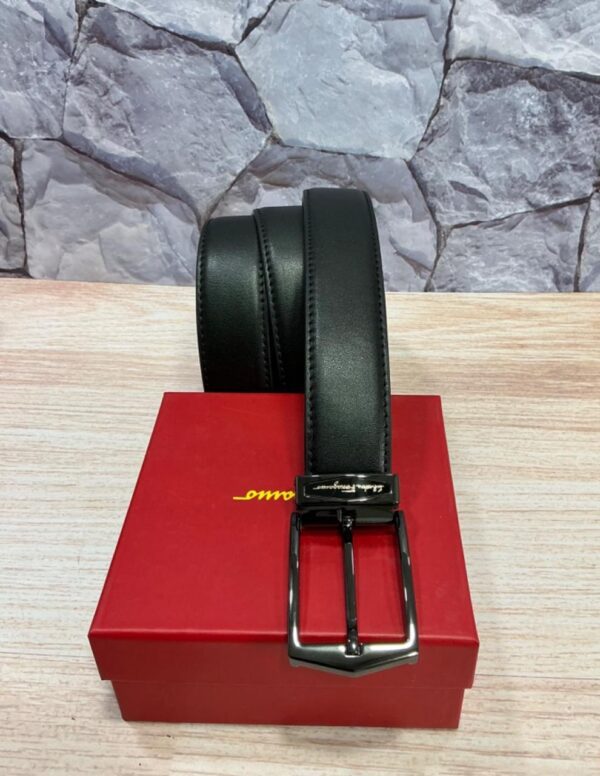 CORREA FERRAGAMO