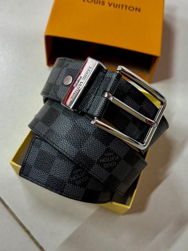 CORREA LOUIS VUITTON