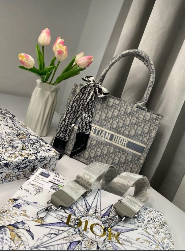 CARTERA  DIOR