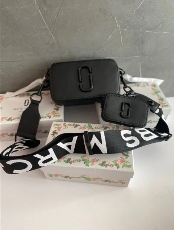 MANOS LIBRES MARC JACOBS