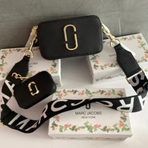 MANOS LIBRES MARC JACOBS