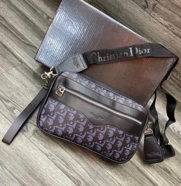 CARRIEL DIOR