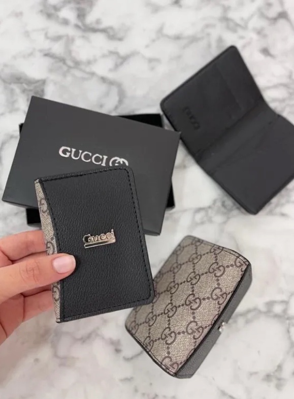 Tarjetero Gucci