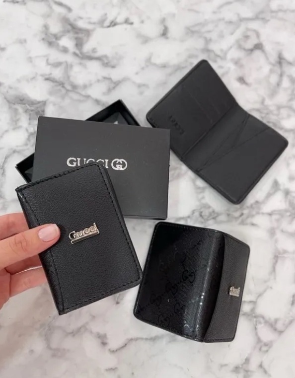 Tarjetero Gucci