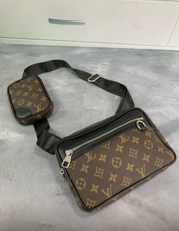 CARRIEL LOUIS VUITTON