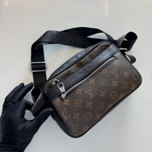 CARRIEL LOUIS VUITTON