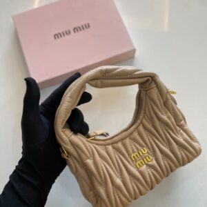 CARTERA MIU MIU