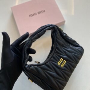CARTERA MIU MIU