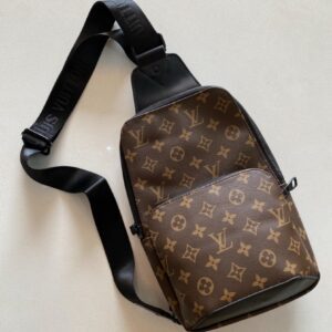 PECHERA LOUIS VUITTON