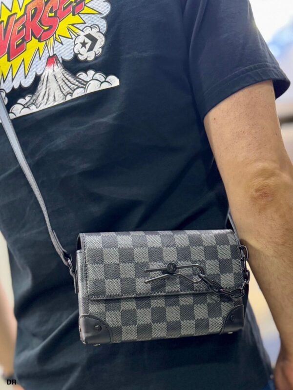 CARRIEL LOUIS VUITTON