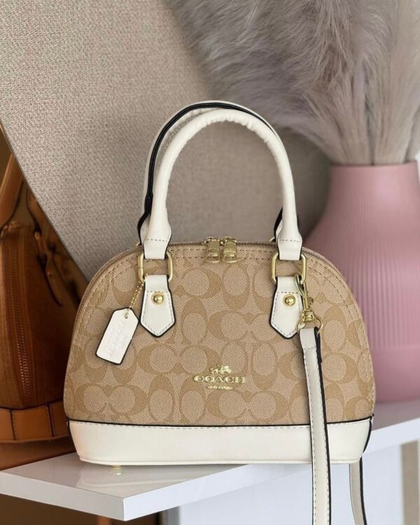CARTERA COACH