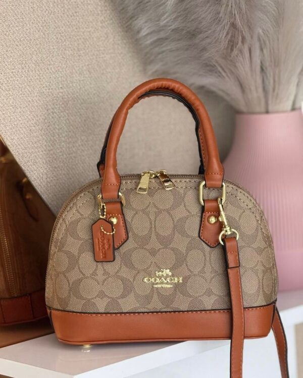 CARTERA COACH
