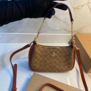 CARTERA COACH