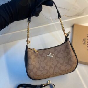 CARTERA COACH