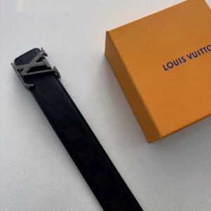 Correa Louis Vuitton