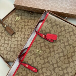 Tote Bag Coach borde rojo ❤️