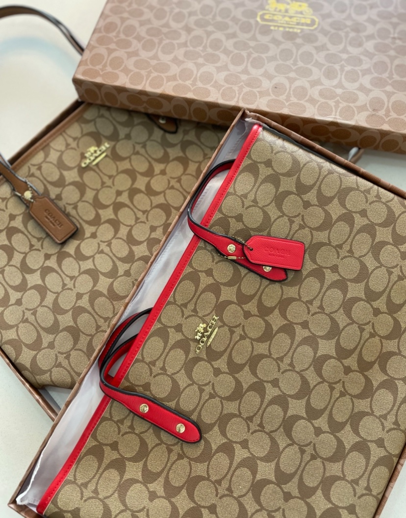 Tote Bag Coach borde rojo ❤️
