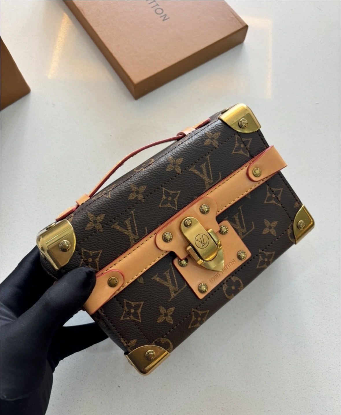 Trunk Explorer | Louis Vuitton