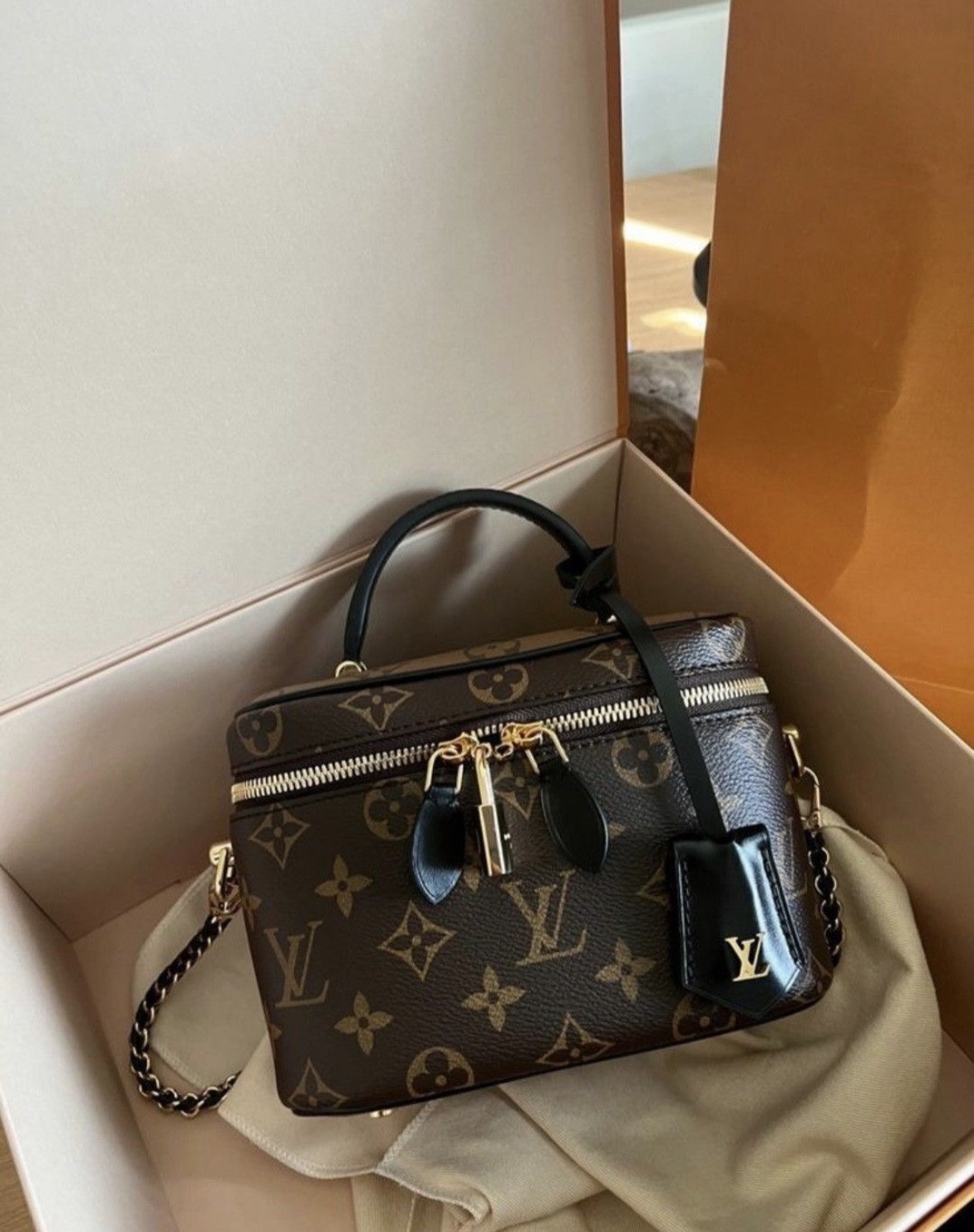 COFRE BAÚL | Louis Vuitton